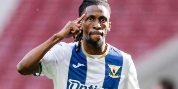 Yvan Neyou : Biographie, parcours, salaire, records et plus