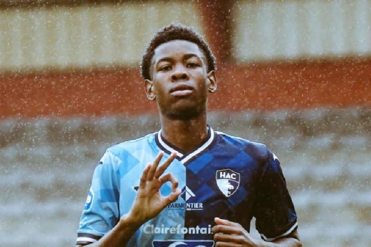 Enzo Kana-Biyik en passe de signer son premier contrat professionnel