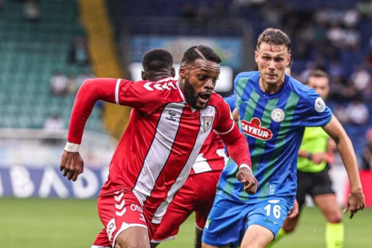 Olivier Ntcham (à g.)