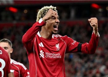 Débuts prometteurs d’Hugo Ekitiké en Premier League